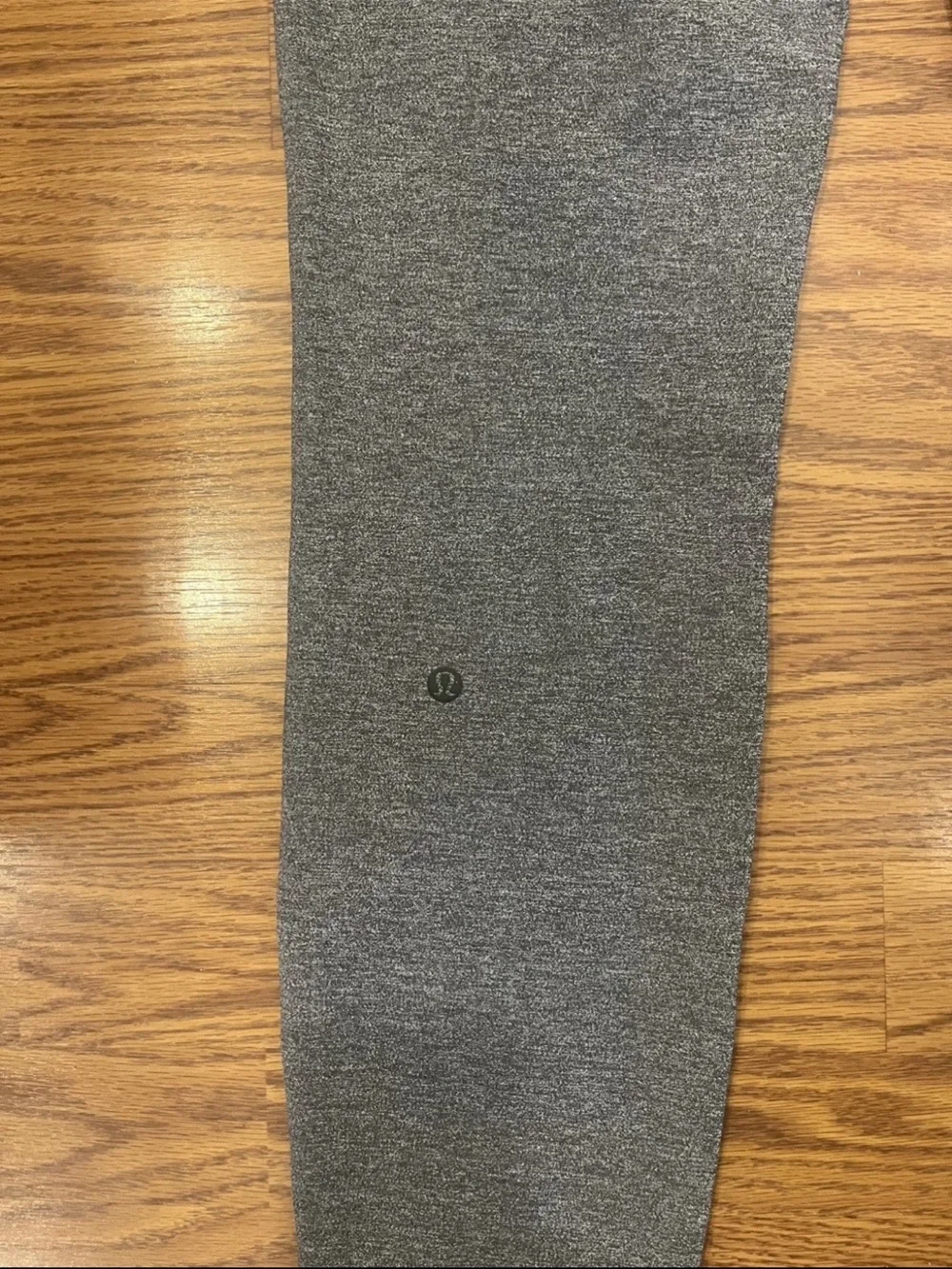 Women’s Lululemon “On The Fly” Heathered Black Track Pant Size 2